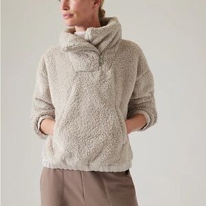 Athleta Cream Tugga Fleece Pullover